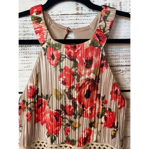 FLORAL SLEEVELESS COCKTAIL DRESS Crochet Knee Length Satiny Feminine - Picture 3 of 12